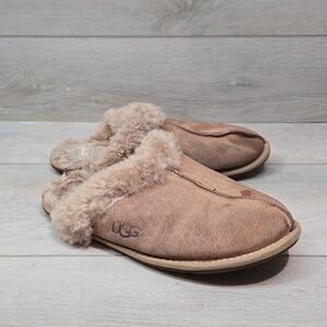 Ugg Australia Women Leather Sheepskin Slippers Flats shoes sz 9